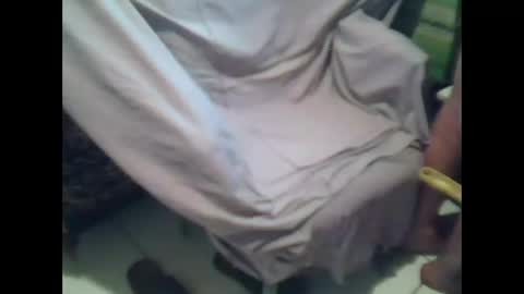 Snapshot of yura275123173 chatting on 09/09/25, 11:32 yura275123173 online show from 09/09/25, 11:32