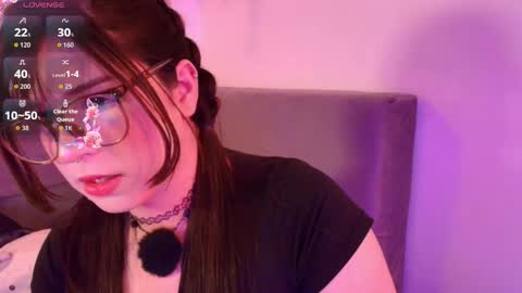 Snapshot of yuri_stars chatting on 02/24/26, 02:53 Yuri Stars online show from 02/24/26, 02:53