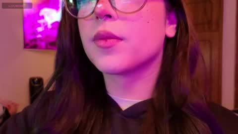 Snapshot of yuri_stars chatting on 03/18/26, 02:26 Yuri Stars online show from 03/18/26, 02:26