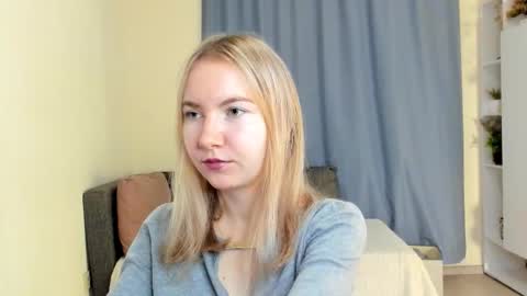 Alesia online show from 12/03/25, 07:38