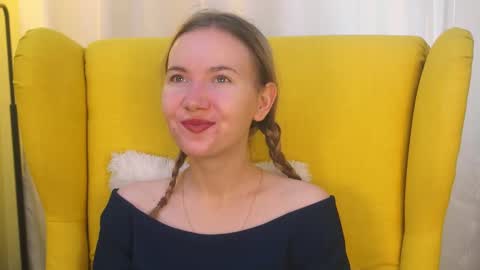 Alesia online show from 03/18/26, 07:22