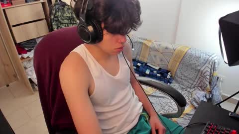 yurii_moody online show from 10/19/25, 09:26