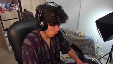 yurii_moody online show from 11/06/25, 06:31