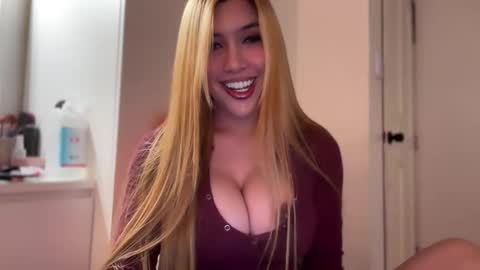 Snapshot of yurika_suckxx chatting on 05/04/26, 12:28 GODDESS SOFIA online show from 05/04/26, 12:28