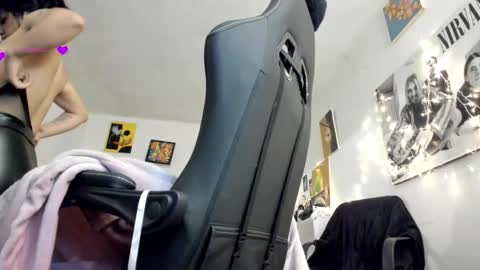 paola online show from 02/24/25, 10:14