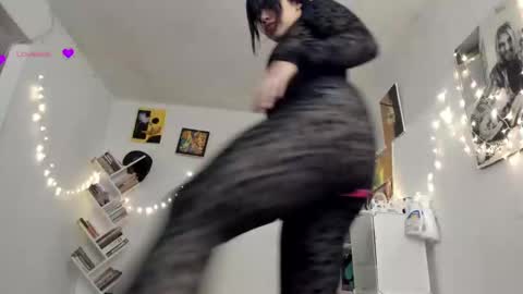 paola online show from 03/08/25, 12:11