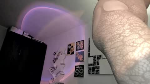 paola online show from 04/30/26, 03:02