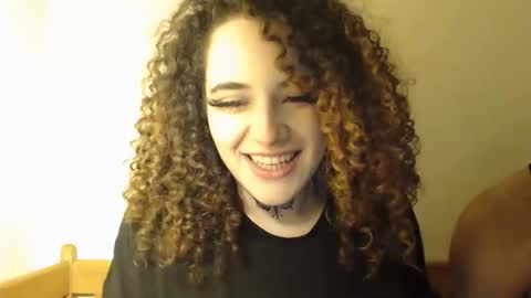 yusraxdamian online show from 02/01/26, 02:15