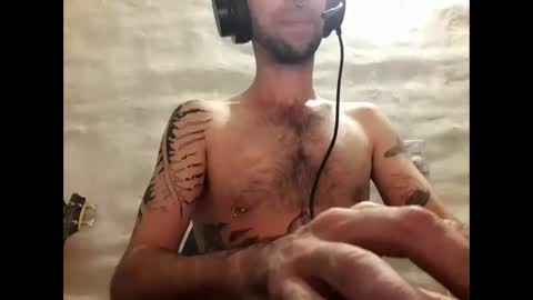 Yuumi online show from 12/15/24, 04:07