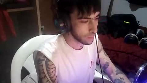 Yuumi online show from 10/08/25, 06:33