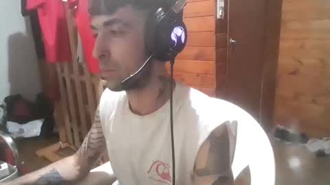 Yuumi online show from 10/31/25, 02:45