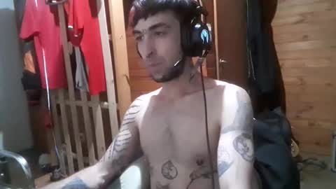 Yuumi online show from 11/12/25, 06:58