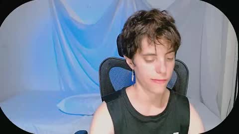 Yuyu online show from 01/08/25, 02:25