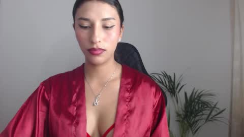 Snapshot of yuziidreams chatting on 12/20/25, 11:34 yuzii Im new to these pages so I hope you guys are kind to me. online show from 12/20/25, 11:34