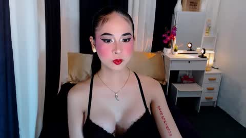 Snapshot of yvannasilva18 chatting on 10/25/25, 11:40 jai online show from 10/25/25, 11:40