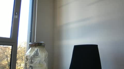 Snapshot of yvesbunnny chatting on 11/19/25, 11:43 yvesbunnny online show from 11/19/25, 11:43