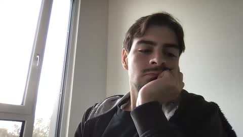 Snapshot of yvesbunnny chatting on 11/21/25, 08:24 yvesbunnny online show from 11/21/25, 08:24