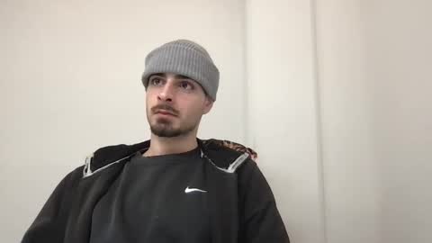 Snapshot of yvesbunnny chatting on 02/05/26, 08:35 yvesbunnny online show from 02/05/26, 08:35