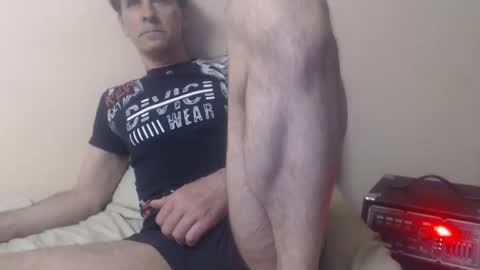 Snapshot of yvesstorm5 chatting on 03/21/26, 05:49 yvesstorm5 online show from 03/21/26, 05:49