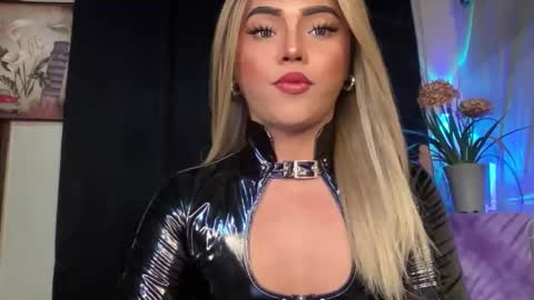 Miss Cali online show from 10/22/25, 06:29