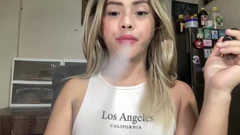 Snapshot of yvonne_guidotti chatting on 02/23/26, 07:11 Miss Cali online show from 02/23/26, 07:11