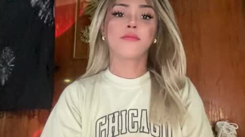 Snapshot of yvonne_guidotti chatting on 03/08/26, 08:01 Miss Cali online show from 03/08/26, 08:01