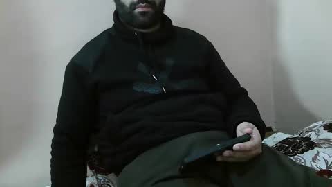 Snapshot of yxxtxxdentyk chatting on 01/06/26, 06:06 Bi BearXXX online show from 01/06/26, 06:06