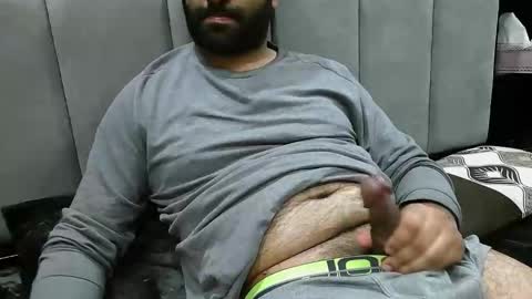 Snapshot of yxxtxxdentyk chatting on 02/19/26, 05:42 Bi BearXXX online show from 02/19/26, 05:42