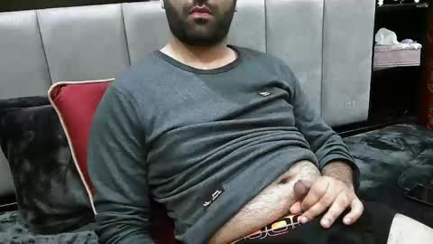 Snapshot of yxxtxxdentyk chatting on 02/24/26, 05:33 Bi BearXXX online show from 02/24/26, 05:33