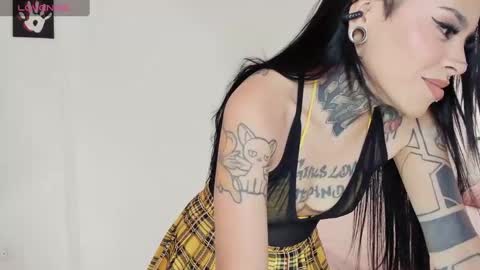 Snapshot of z_e_t_h_a chatting on 01/15/25, 08:48 tazzie online show from 01/15/25, 08:48