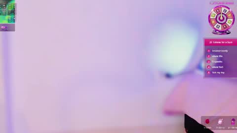 Snapshot of z_e_t_h_a chatting on 09/13/25, 05:40 tazzie online show from 09/13/25, 05:40