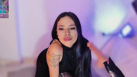 Snapshot of z_e_t_h_a chatting on 09/15/25, 11:05 tazzie online show from 09/15/25, 11:05