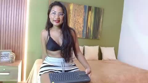 Snapshot of zaara_black chatting on 07/24/26, 08:40 Zara Black online show from 07/24/26, 08:40