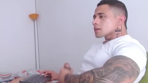 Snapshot of zac_colleng07 chatting on 12/29/24, 08:37 Zac Colleng online show from 12/29/24, 08:37