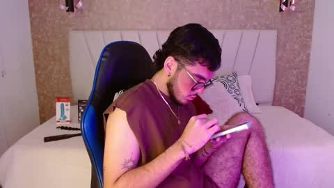 Zack  online show from 11/05/25, 06:24