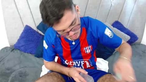 Zack  online show from 11/08/25, 05:07