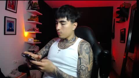 zac_muller1 online show from 09/30/25, 03:55