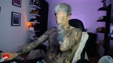 zac_muller1 online show from 06/25/26, 11:42