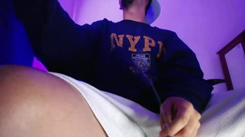 Zac Freelance model online show from 05/25/26, 10:16