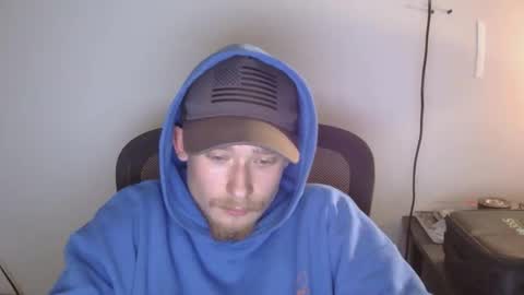 Snapshot of zachmcw25 chatting on 11/11/25, 02:44 zachmcw25 online show from 11/11/25, 02:44