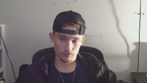 Snapshot of zachmcw25 chatting on 12/03/25, 01:35 zachmcw25 online show from 12/03/25, 01:35