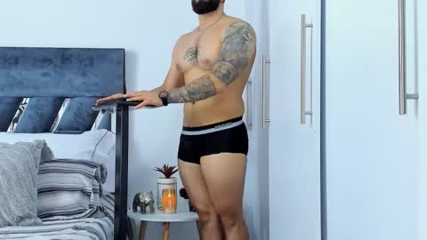 Richard online show from 11/18/25, 01:48