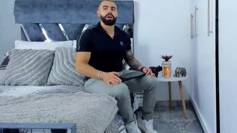 Richard online show from 11/24/25, 03:01