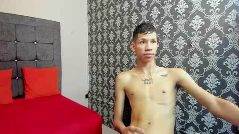 Snapshot of zack_horny19 chatting on 06/22/26, 12:02 Zack online show from 06/22/26, 12:02