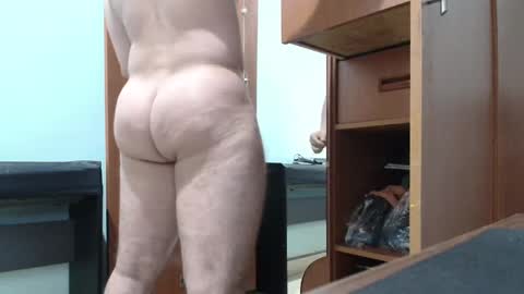 Snapshot of zack_jonesj chatting on 01/05/25, 06:35 Zack online show from 01/05/25, 06:35