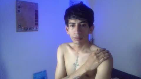 Snapshot of zack_kingg chatting on 11/15/25, 04:14 Zack King online show from 11/15/25, 04:14