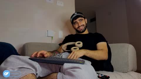 zack_sullivan22 online show from 12/03/25, 07:27