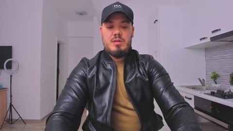 Snapshot of zackconnorsx chatting on 02/24/25, 01:35 Zack online show from 02/24/25, 01:35