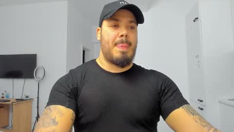 Snapshot of zackconnorsx chatting on 03/02/25, 10:16 Zack online show from 03/02/25, 10:16