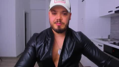 Snapshot of zackconnorsx chatting on 02/15/26, 11:23 Zack online show from 02/15/26, 11:23